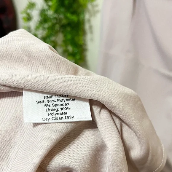 Katie May Legacy Gown Off The Shoulder Formal Dress Size 18 - Picture 9 of 9